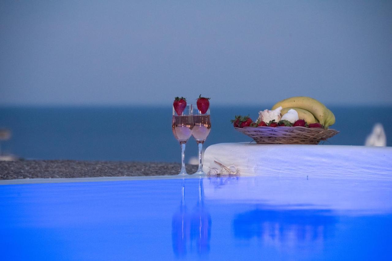 Amma Houses Sea View คาลาฟาติส ภายนอก รูปภาพ